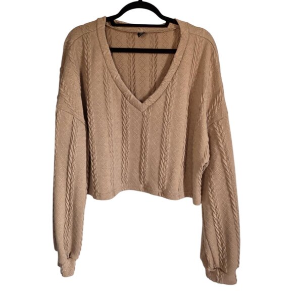 SHEIN Sweaters - EUC Shein Cable Knit Cropped long sleeve sweater with V-Neck